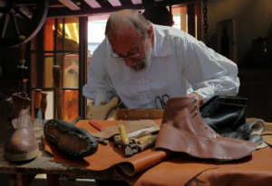 Personalized Leather Goods As Handmade Gifts For Men