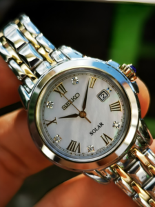 Designer Watches As Anniversary Gift For Him