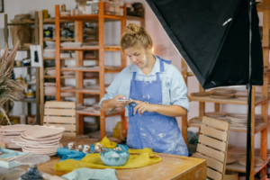 Painting And Pottery Classes As Best Experience Gifts