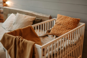 Crib And Bedding As Best Gifts For New Parents