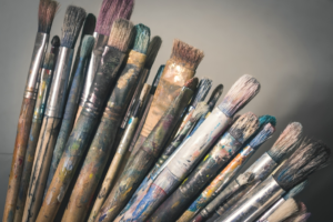 Different types of art brushes